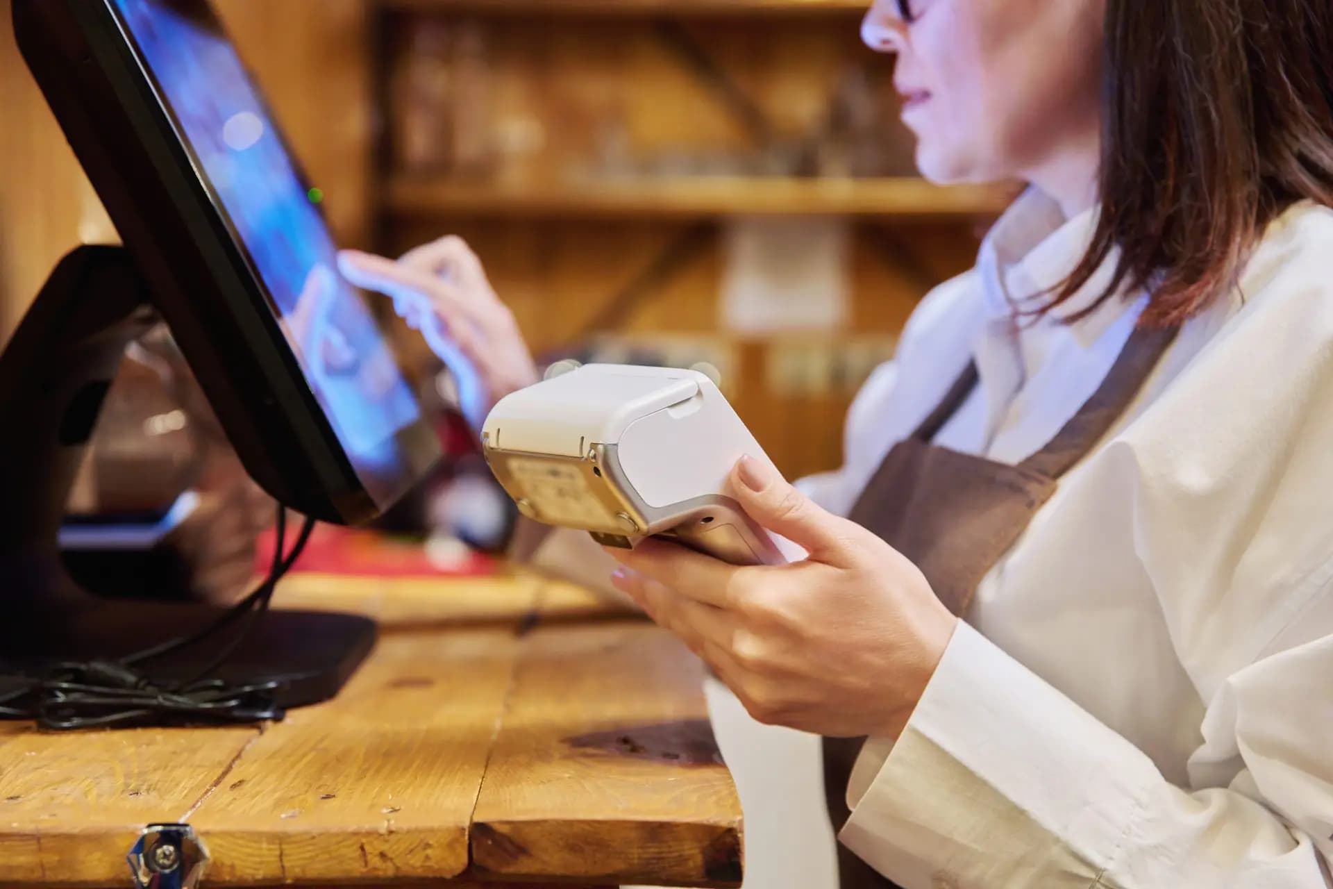 AI Solutions for Restaurant Host/Hostess: Enhance Efficiency & Guest Experience