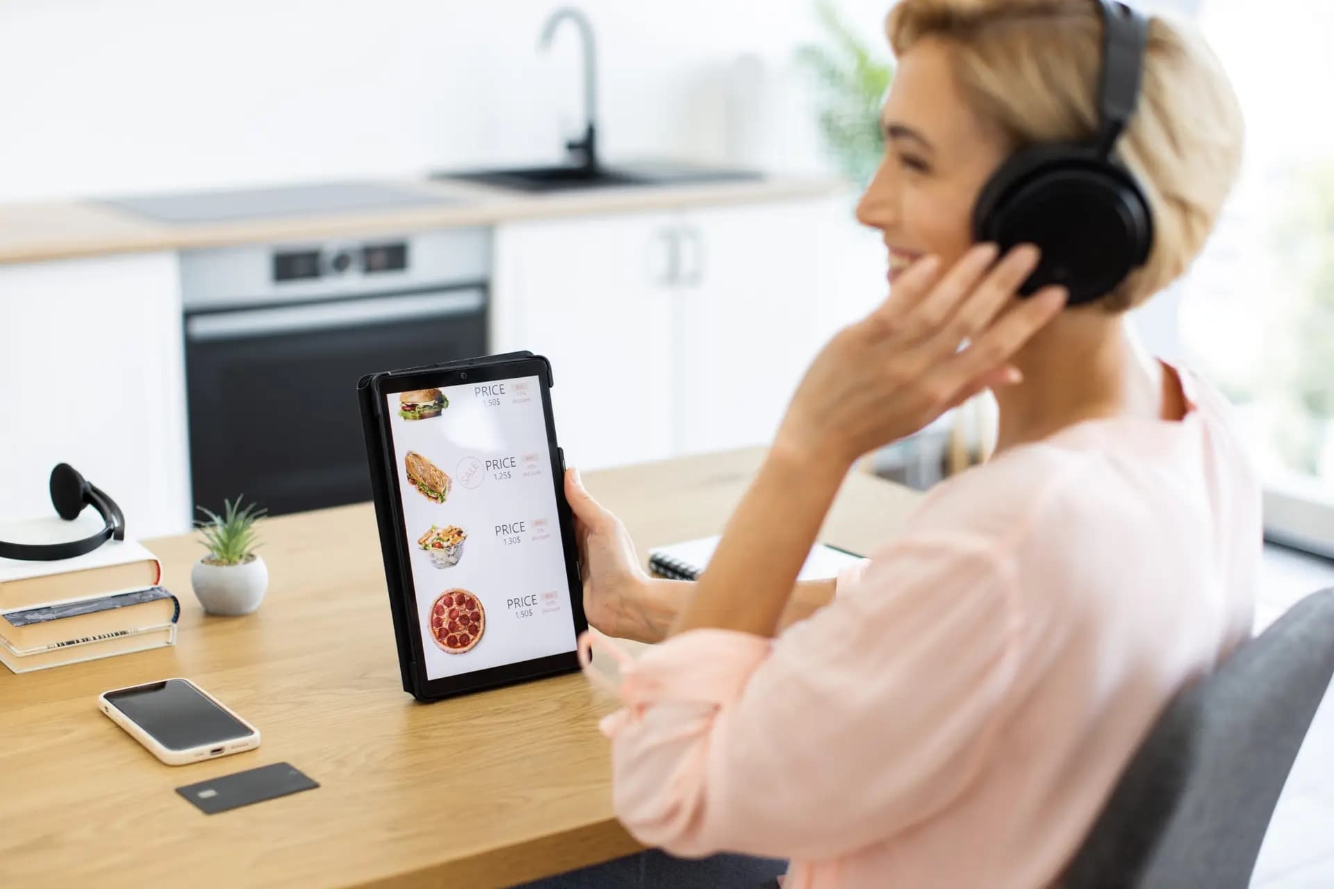 AI Voice Agent for Restaurants: Smarter Service, Happier Guests