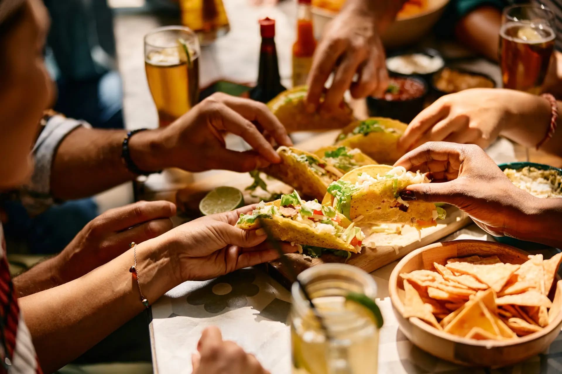 Cinco de Mayo in Restaurants: Where Missed Calls Turn Into Lost Revenue