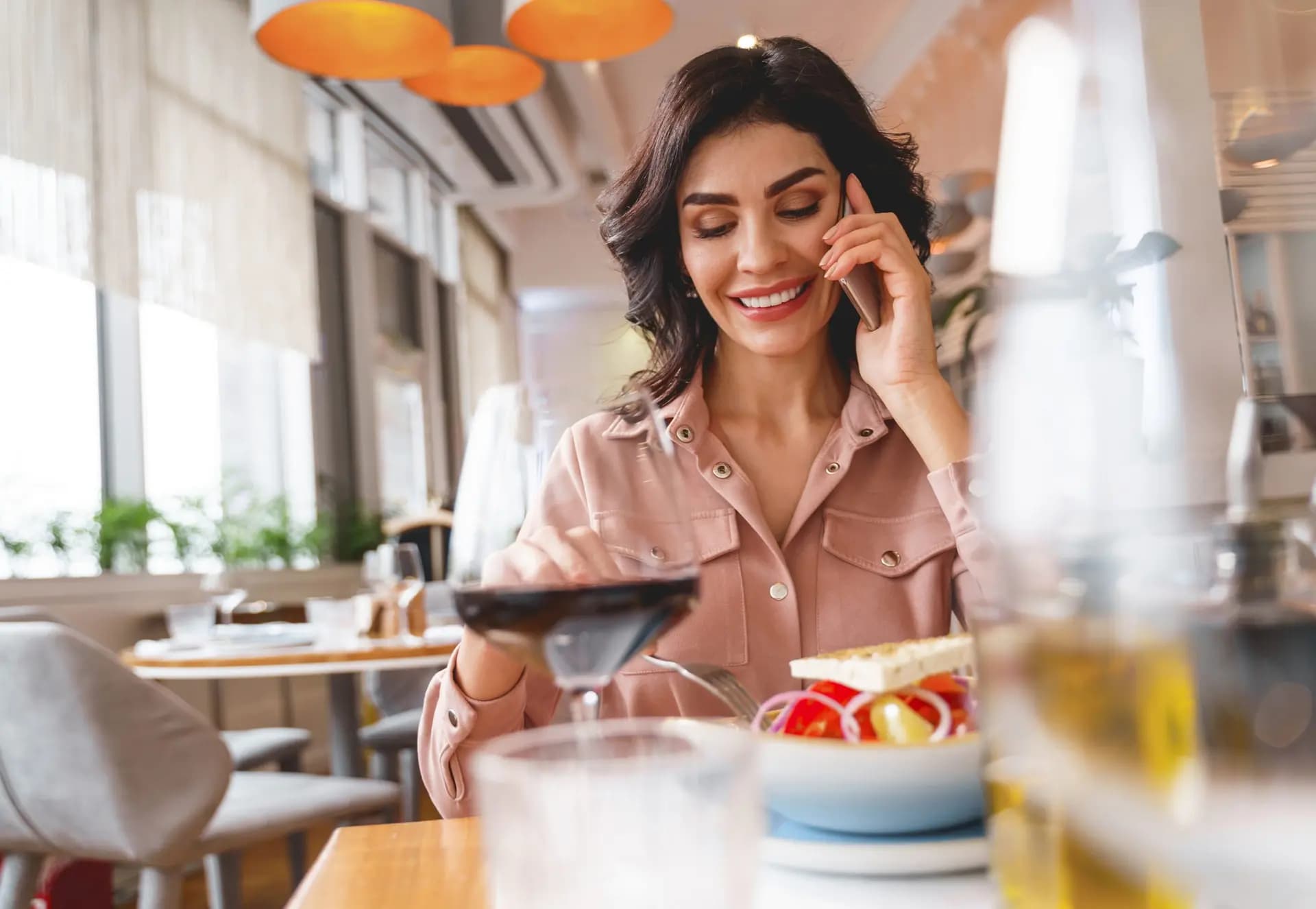 How AI Helps Restaurants Handle Rush Hours and Reduce Wait Times