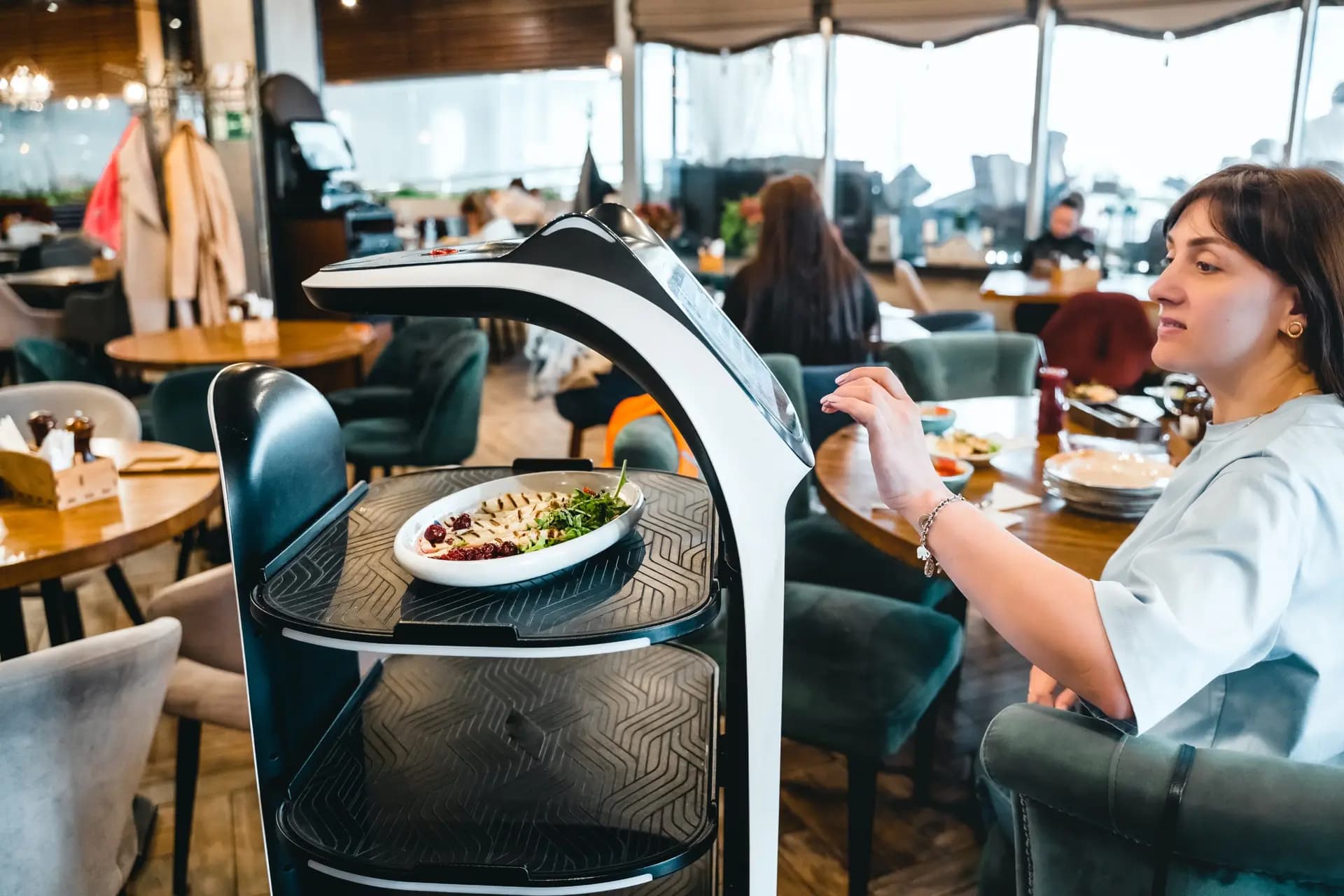 Restaurant Operations: Maximizing Speed and Quality